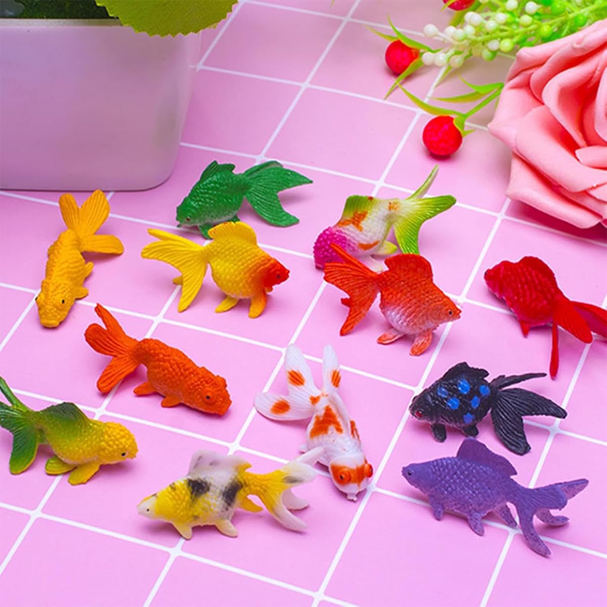 Amazon | ミニチュア金魚フィギュア12体セット ミニチュア金魚